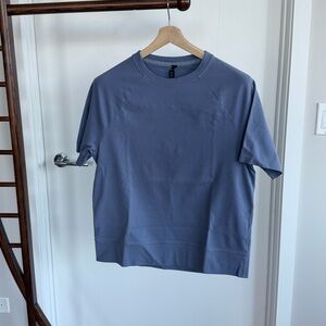 Men’s Lululemon Blue Short Sleeve T-Shirt